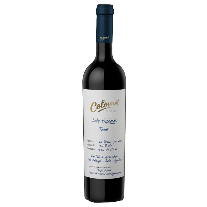 A bottle of Colome Lote Especial Tanat wine, featuring a dark glass bottle with a white label and a dark blue foil capsule, isolated on a white background.